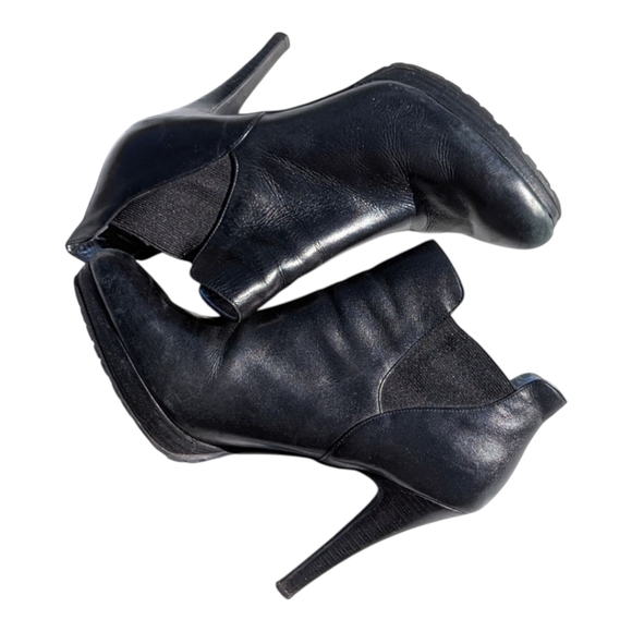 Jessica Simpson Platform Heeled Ankle Boots - Picture 6 of 9